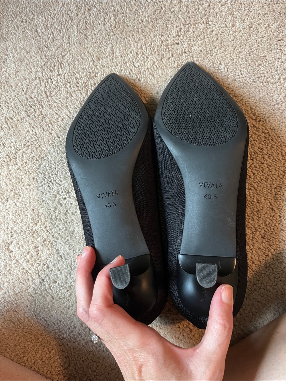 Vivaia Scarlett pointed toe kitten heels - Picture 4 of 4